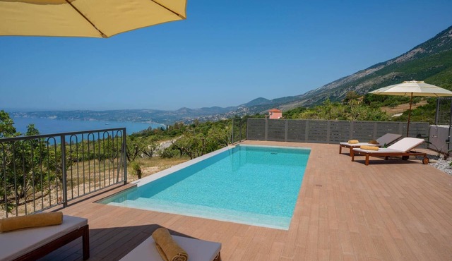 Villa Katoikia Dio by Villa Plus