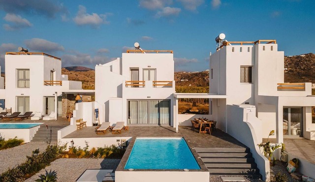 Villa Kaya, Family-Friendly Plaka Beach, Naxos