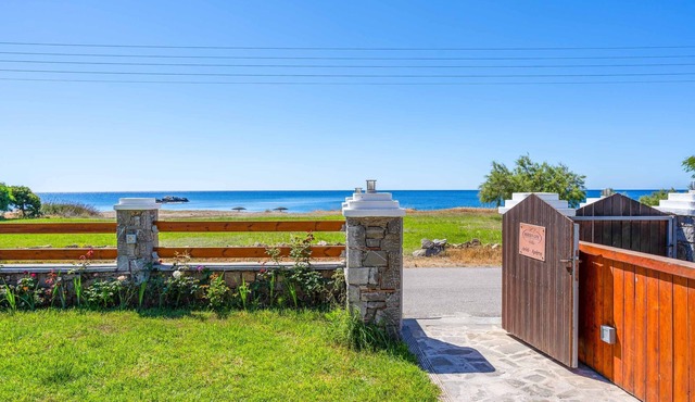 Villa Kiotari Alia - Three Bedroom Villa, Sleeps 4