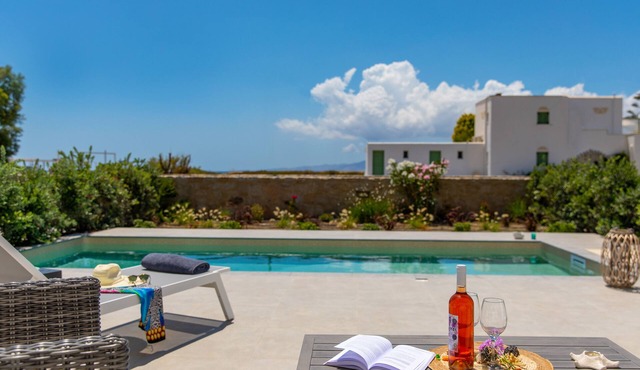 Villa Lantana with Private Swimming Pool - Salinus Naxian Villas