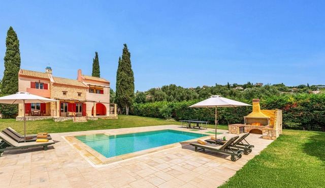 Villa Lithi by Villa Plus