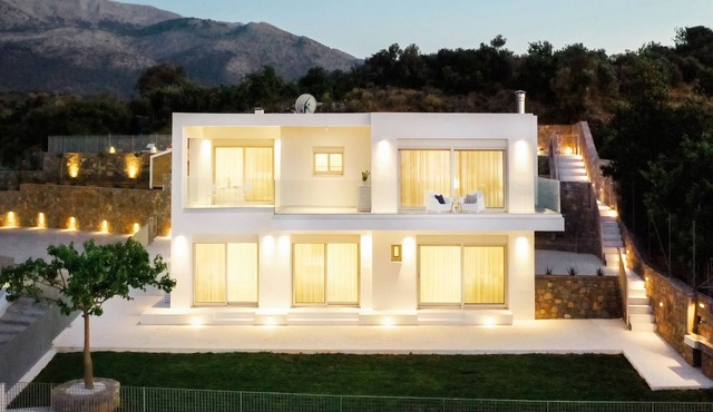 Villa Tetragon