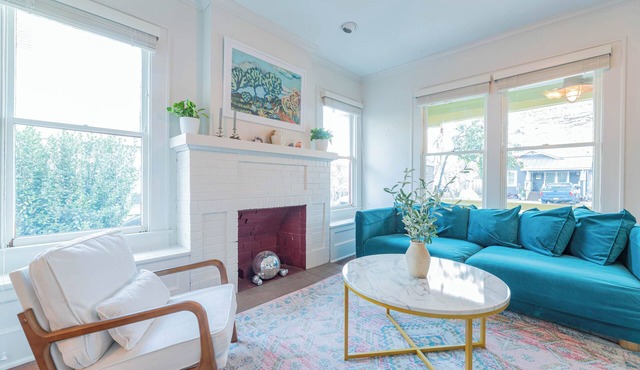 Walkable SoCo Bungalow in Austin