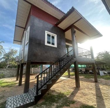 Wimanthara houses in Thong Sala