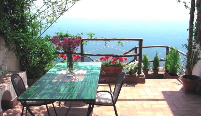 Wonderful Seaside House On The Amalfi Coast – Seaview Terrace & Fast Wi-Fi! in Conca dei Marini