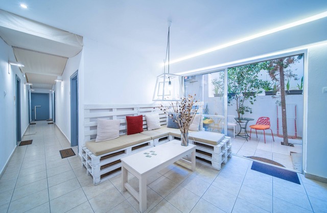 CITY CENTER STUDIOS H5
