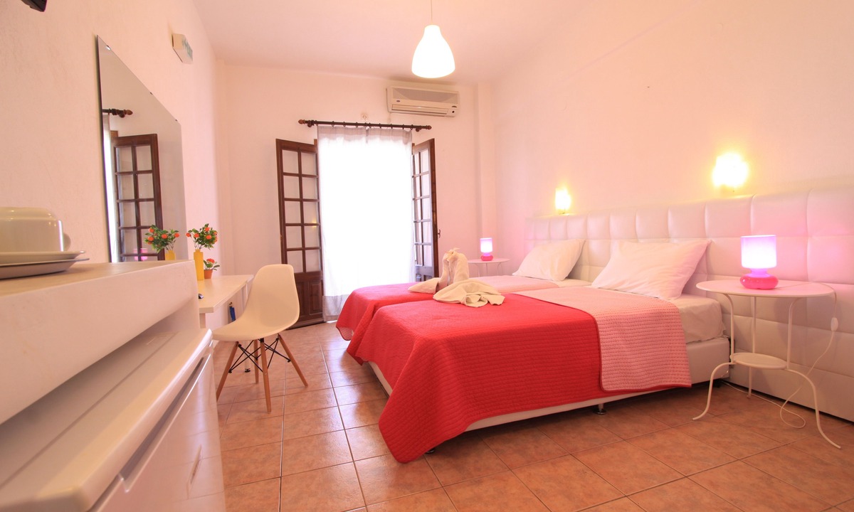 Perivolos Hotel | Iliada Odysseas Resort