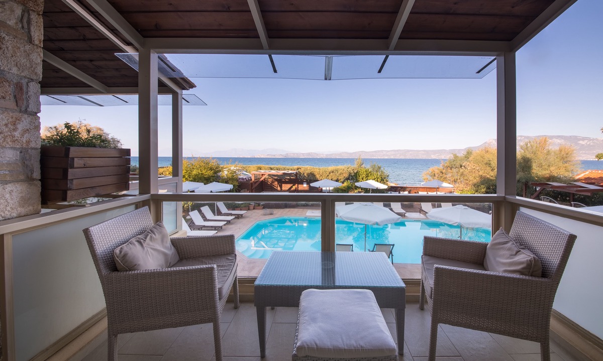 Assos-Lechaio Bed & Breakfast | ENALIO Suites