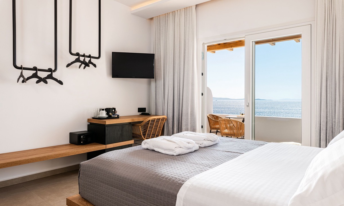 Tourlos Hotel | Avra Mykonos