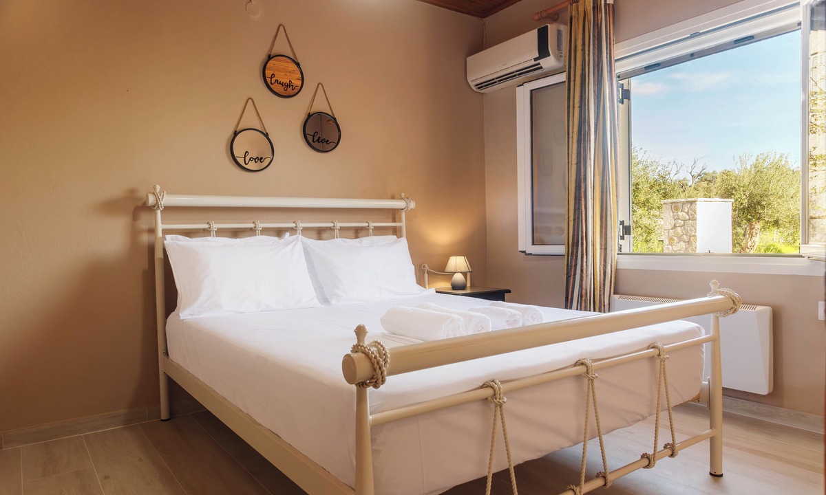 Lefkimmi House | Sea Breeze Oasis-Tranquil Coastal Escape
