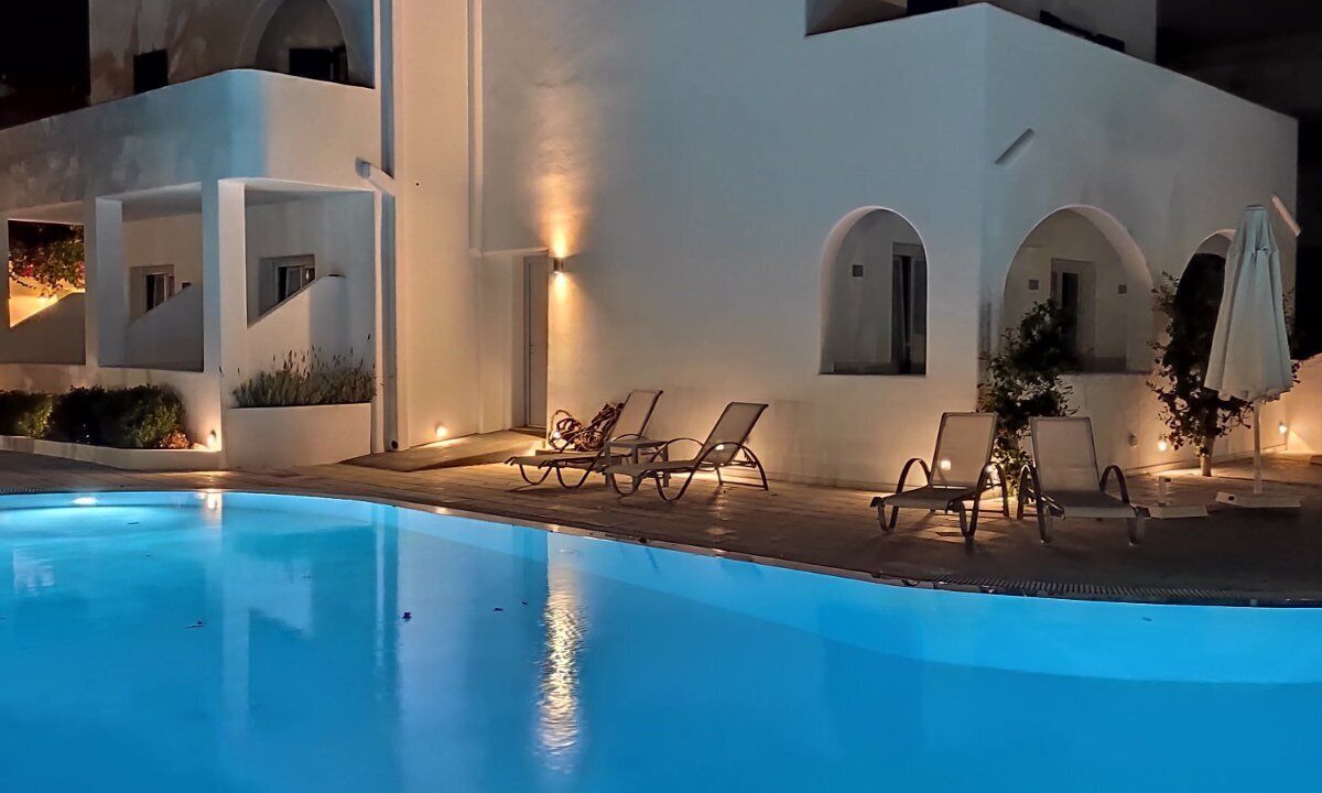 Kamari Hotel | Hippocampus Hotel