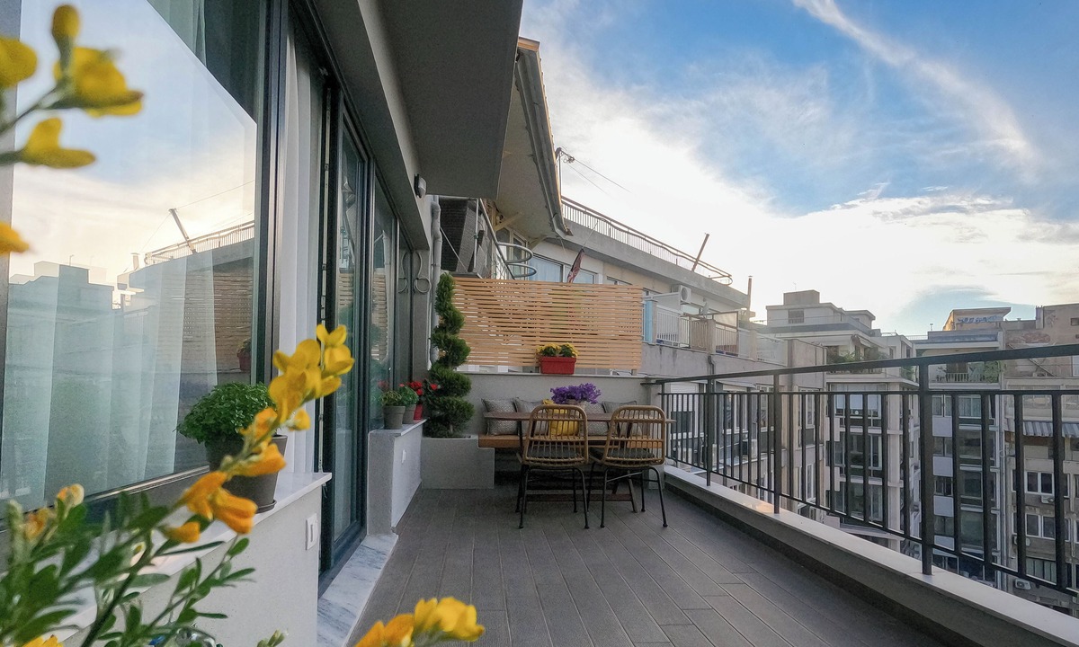 Ladadika Apartment | Luxury 80m2 apartment with balcony downtown Thessaloniki
