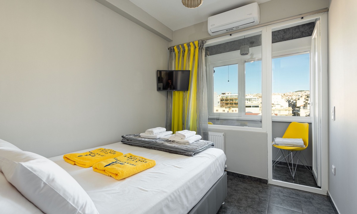 Thessaloniki City Centre Apartment | Helios central luxury suite