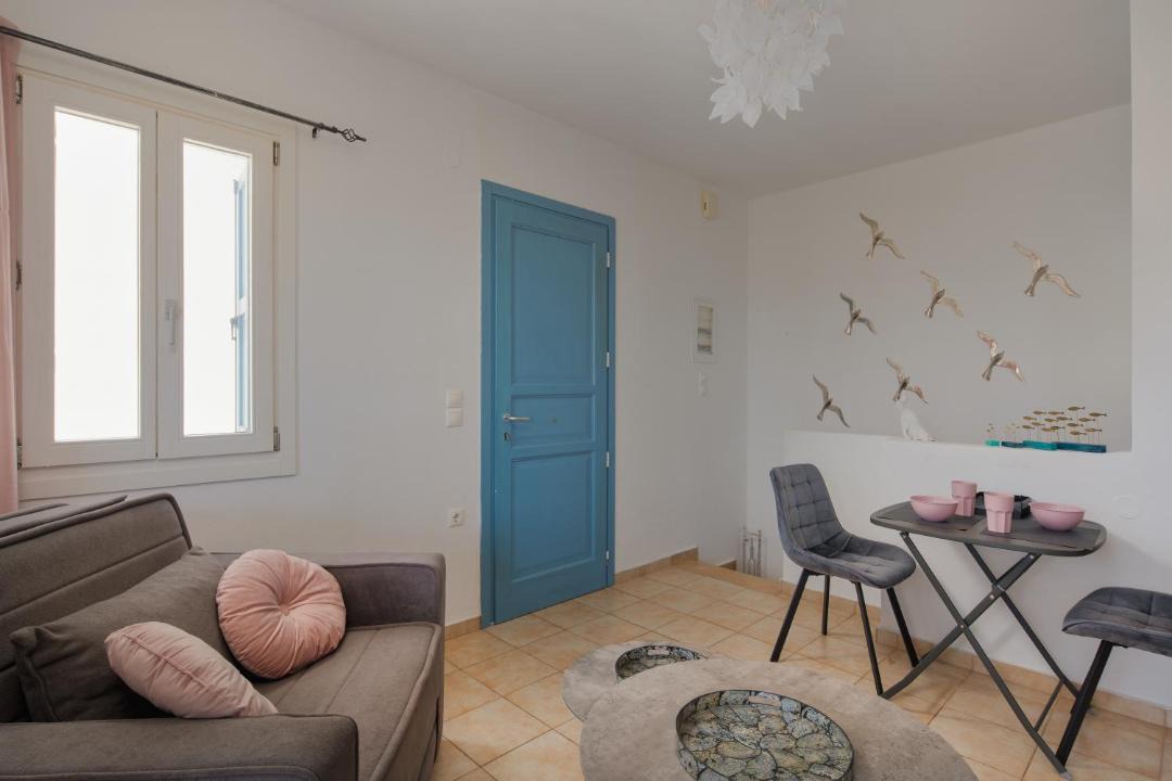 Livadi Apartment | Fonte Apartments 2 min to the Beach