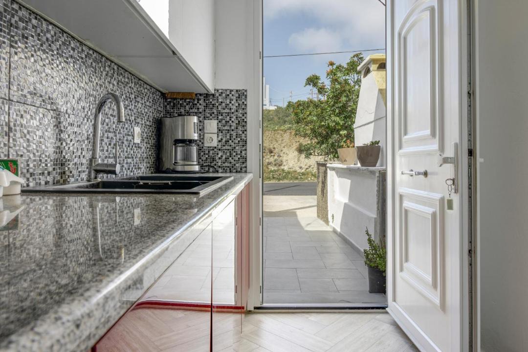 Vourvoulos House | Santoneta Villa Imerovigli