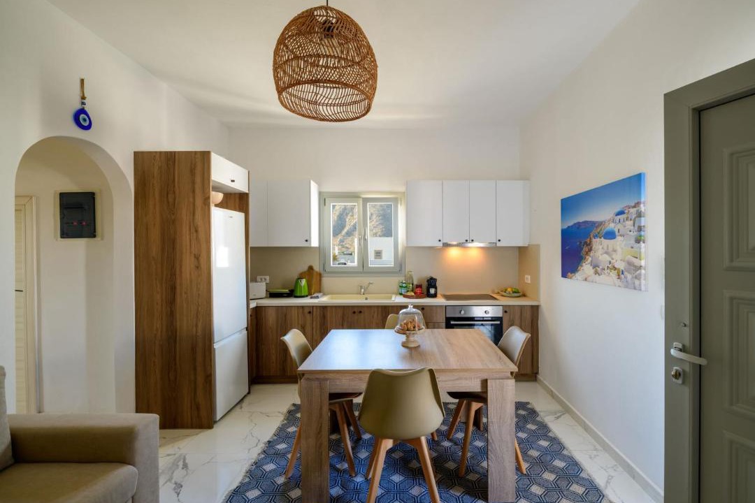 Perivolos Apartment | Santana Apartments