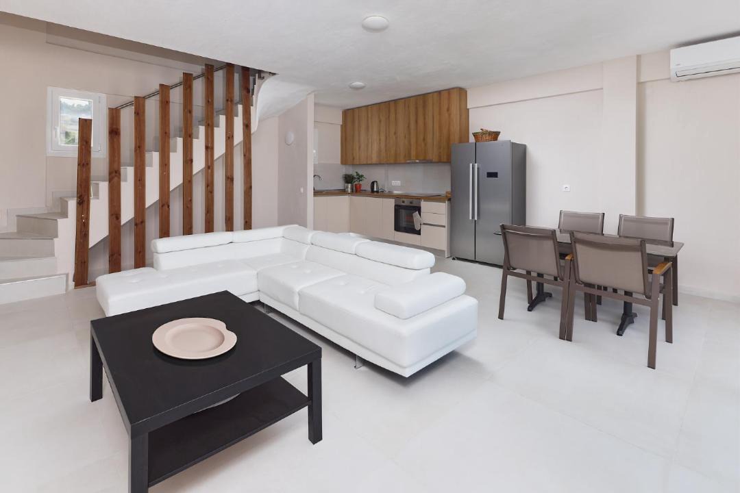 Kriopigi Villa | Luxury Villas with Private Pool & Garden in Halkidiki