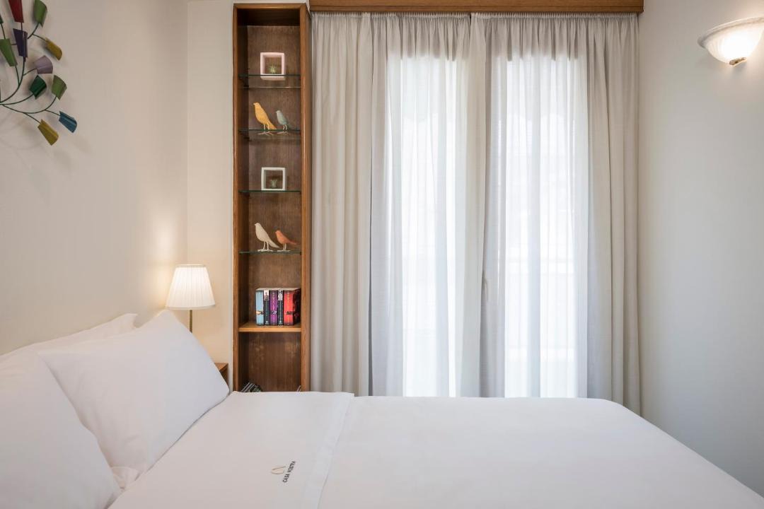 Old Town Apartment | Soul of Sun - Spacious Luxury 90sqm Apartment, 2 Bathrooms, Chania Center, Private Parking Available 900m
