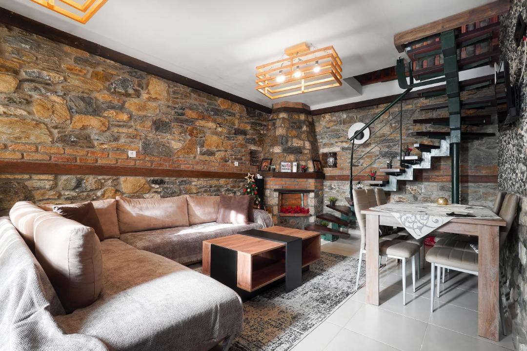 Almopia Villa | LOYTRA MOUNTAIN NATURE ANASTASIα