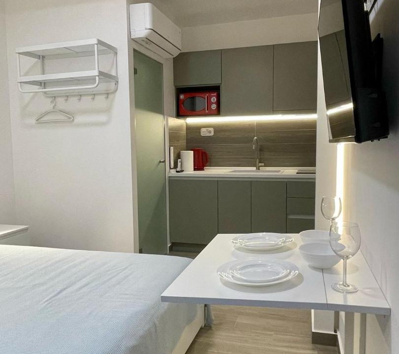 Thermi Apartment | Agora LX Studios & Suites