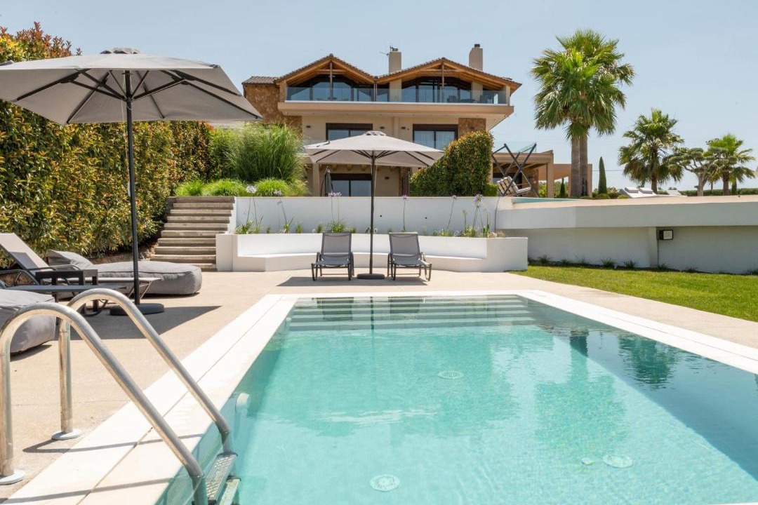 Kallikratia Apartment | Palma Villa & Suite With Pool