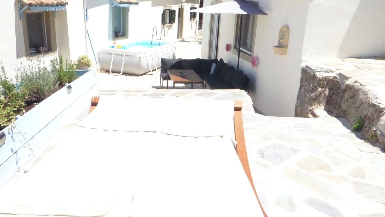 Photo of Patio Balcony in Petaleia