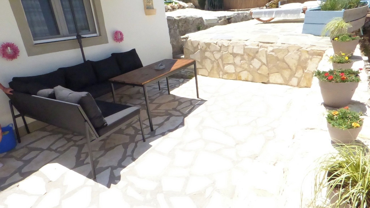 Photo of Patio Balcony in Petaleia