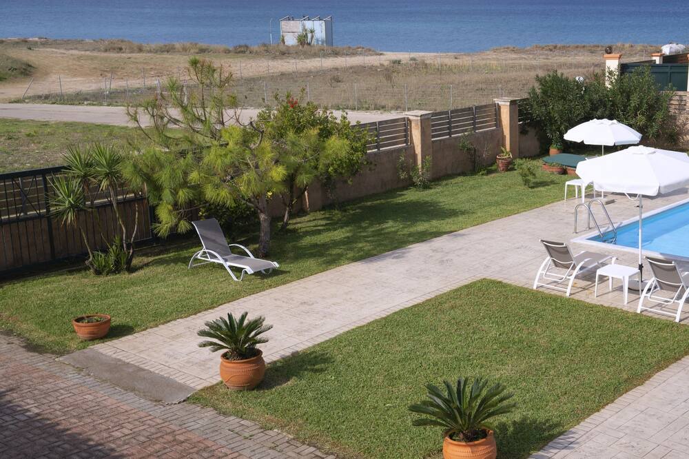 Photo of Outdoor in Almiros Beach