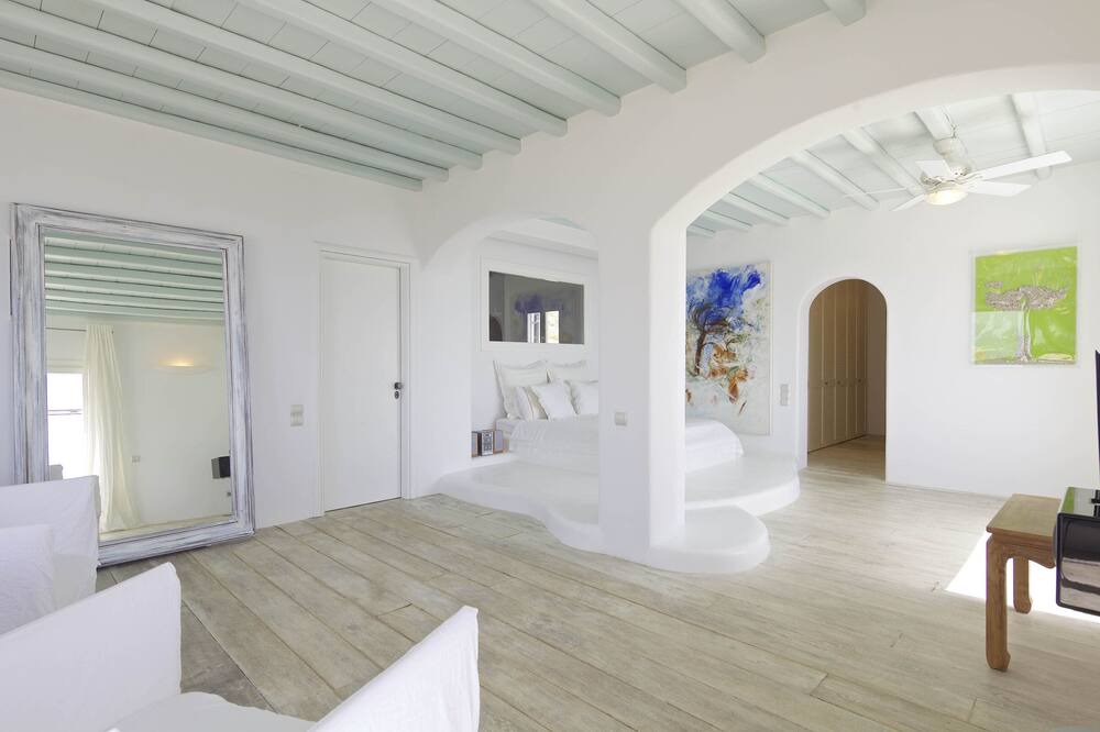 Photo of Bedroom in Houlakia