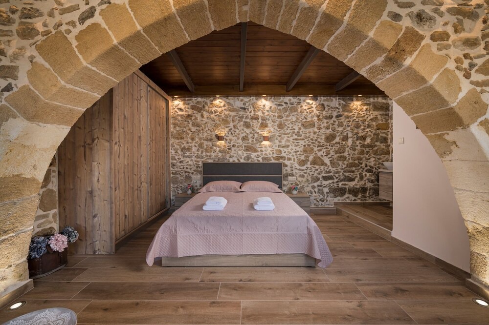 Photo of Bedroom in Drapanias