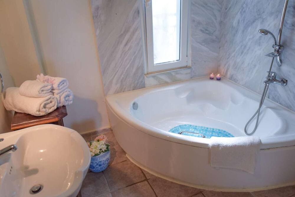 Photo of Bathroom in Sidari