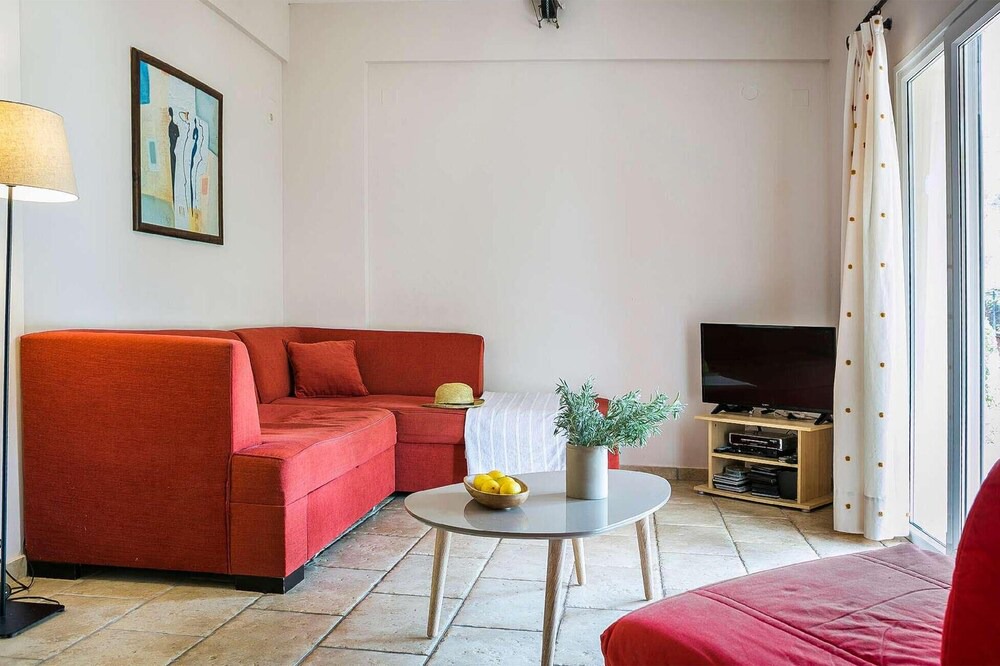 Photo of Bedroom in Mikros Gialos