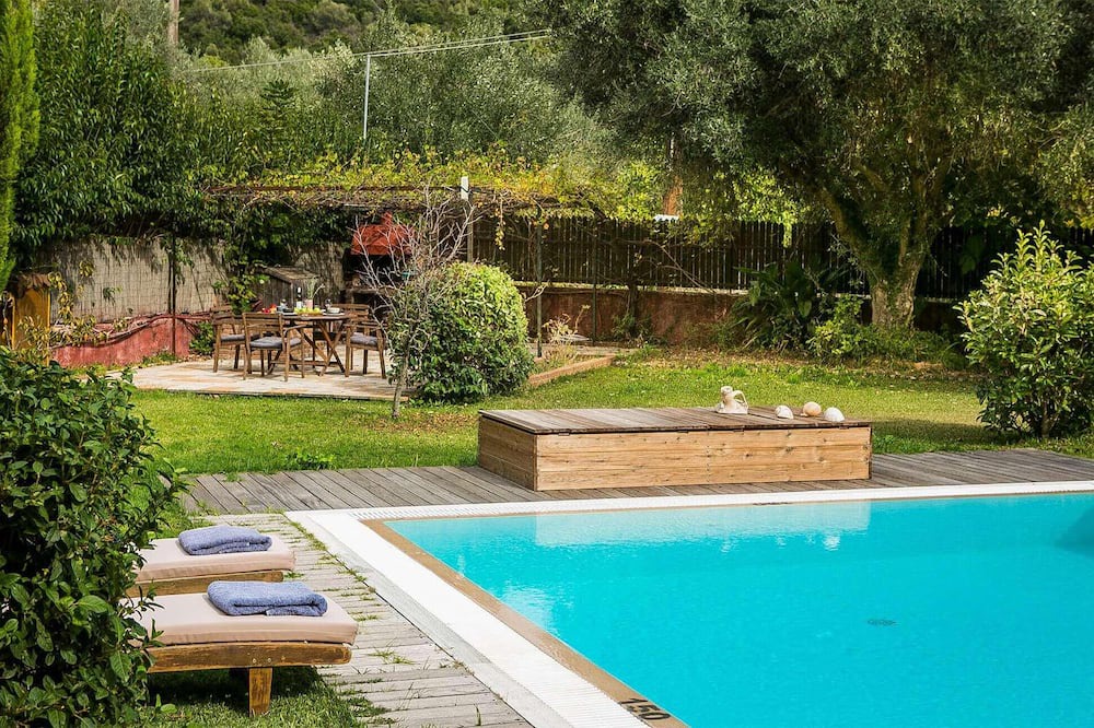 Photo of Outdoor in Mikros Gialos