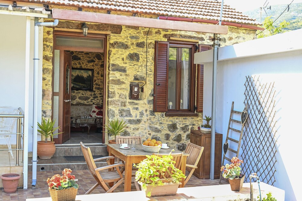 Photo of Outdoor in Elos
