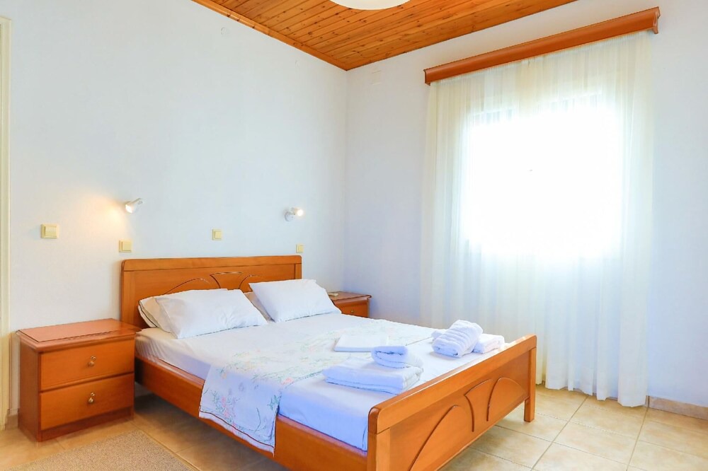 Photo of Bedroom in Lakka