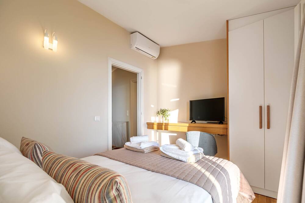 Photo of Bedroom in Sinarades