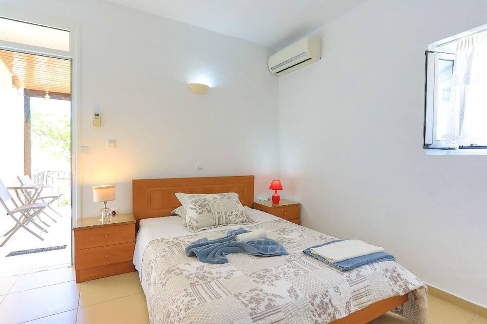 Photo of Bedroom in Katavolos