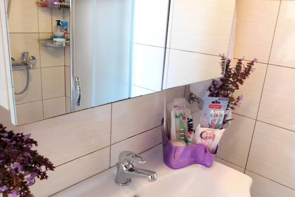 Photo of Bathroom in Perama