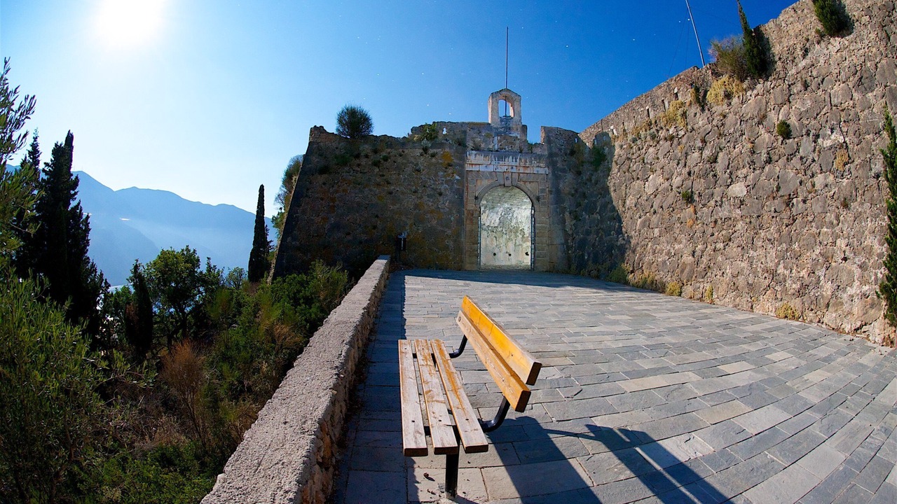 Photo of Outdoor in Frourion