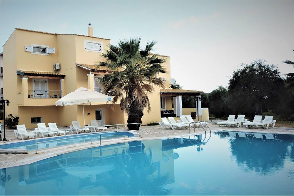 Photo of Outdoor in Messonghi