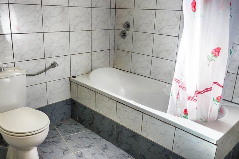 Photo of Bathroom in Agios Georgios Pagon