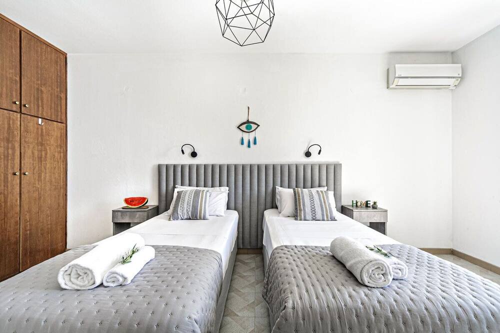 Photo of Bedroom in Agios Georgios Pagon