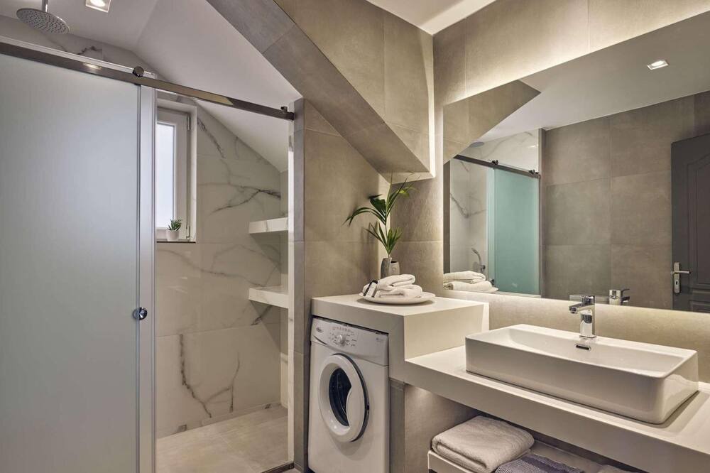 Photo of Bathroom in Lithakia