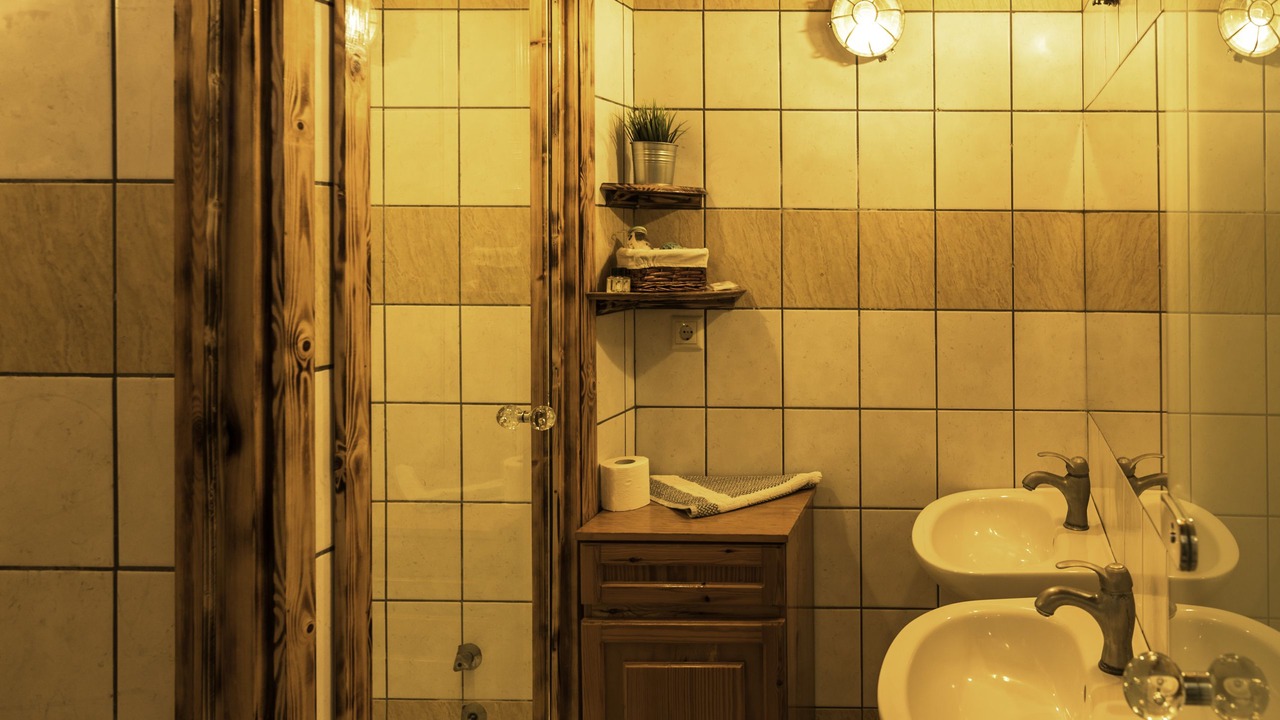 Photo of Bathroom in Golden Beach