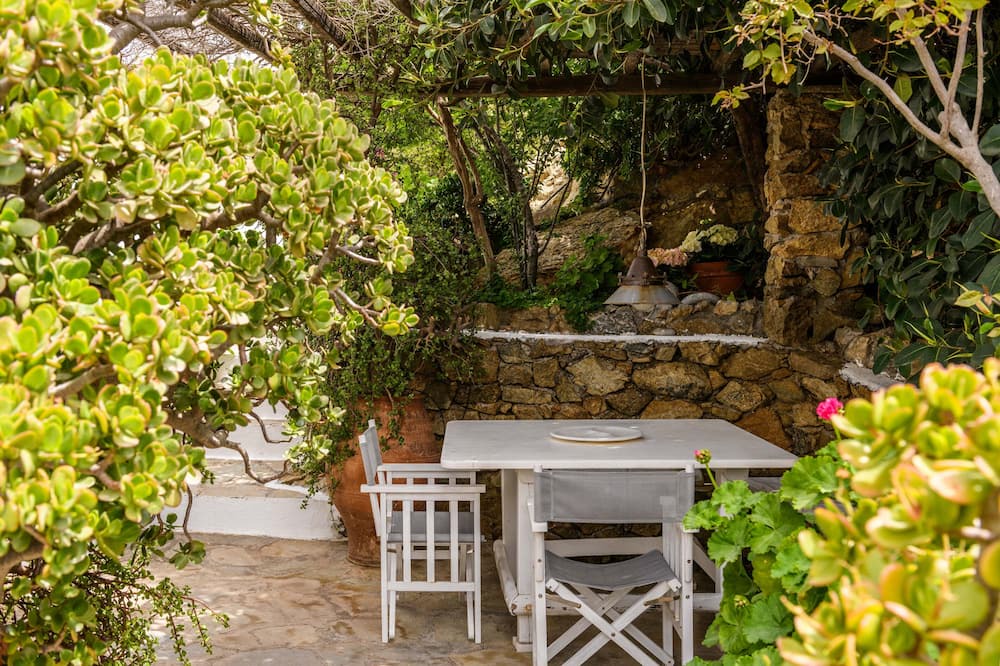 Photo of Patio Balcony in Ano Mera