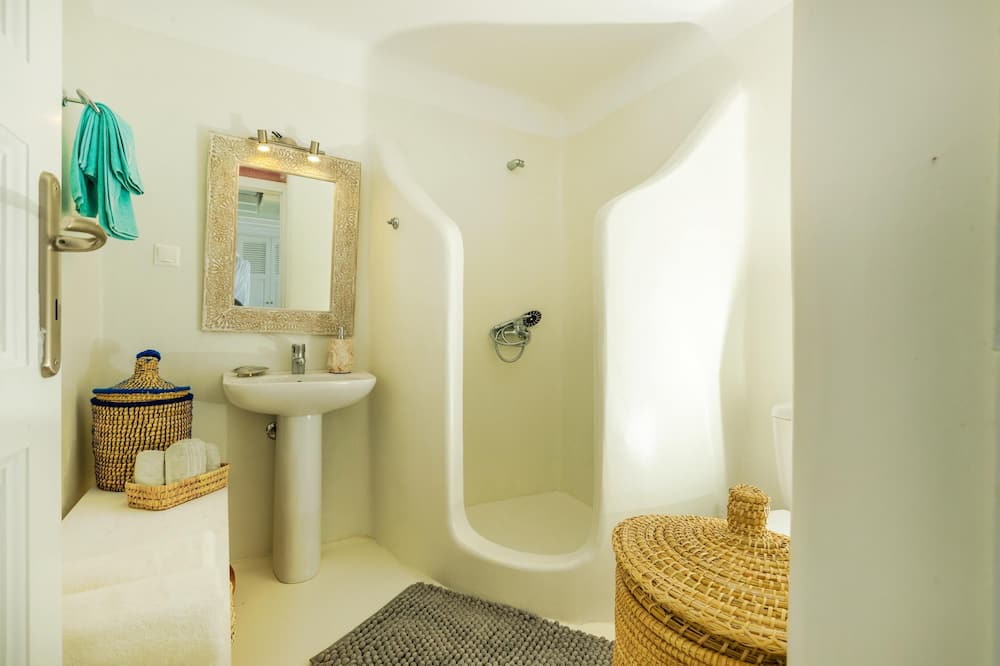 Photo of Bathroom in Xilokeratidi