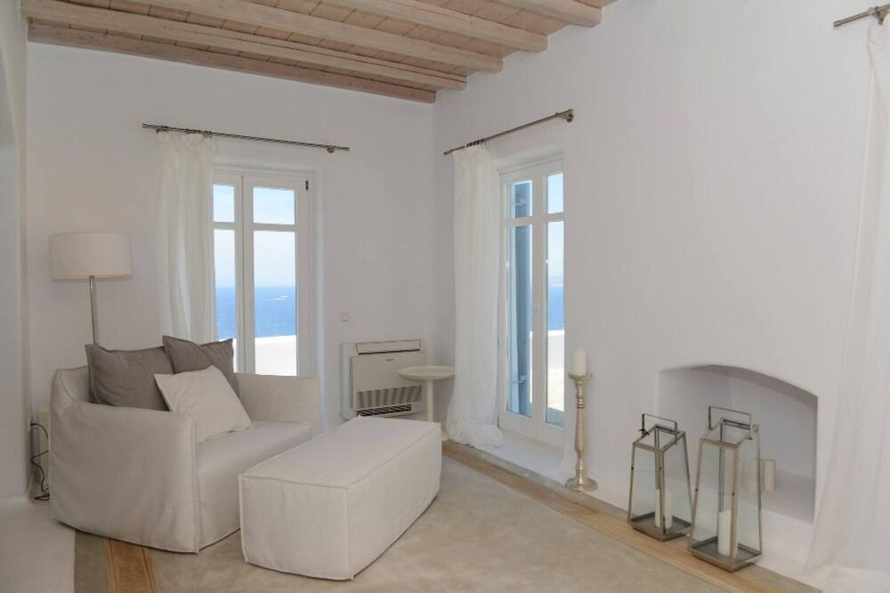Photo of Livingroom in Houlakia