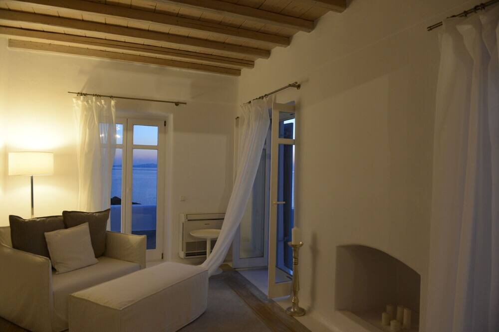 Photo of Livingroom in Houlakia