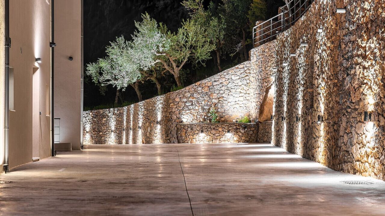 Photo of Outdoor in Diasella