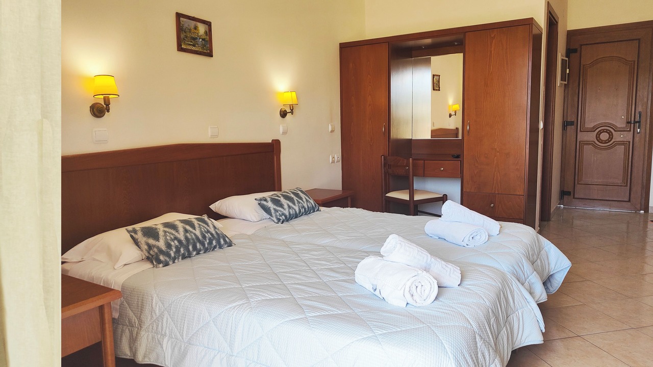 Photo of Bedroom in Agios Stefanos Avliotes